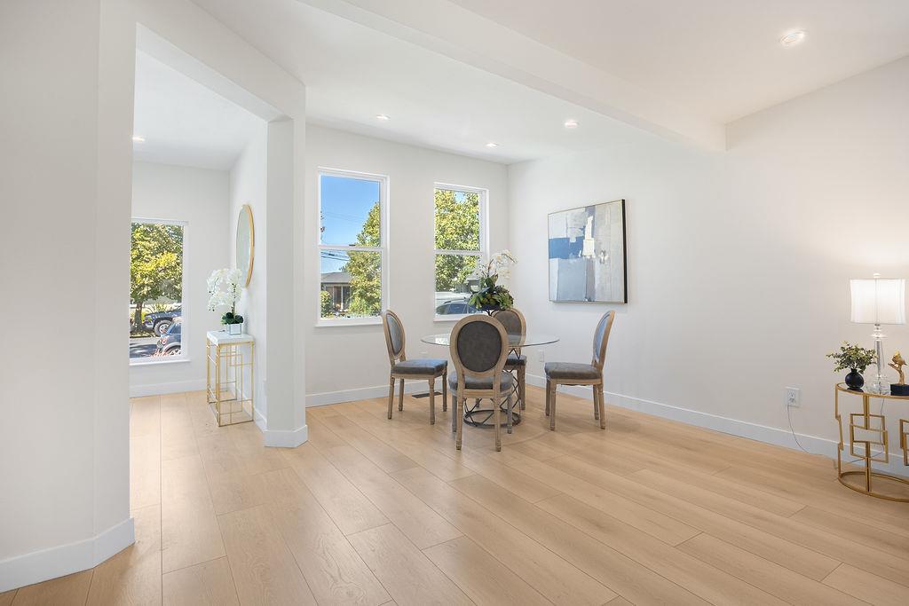 Detail Gallery Image 10 of 38 For 3040 Hoover St, Redwood City,  CA 94063 - 3 Beds | 2 Baths