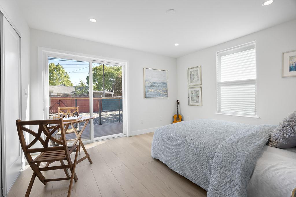 Detail Gallery Image 27 of 38 For 3040 Hoover St, Redwood City,  CA 94063 - 3 Beds | 2 Baths
