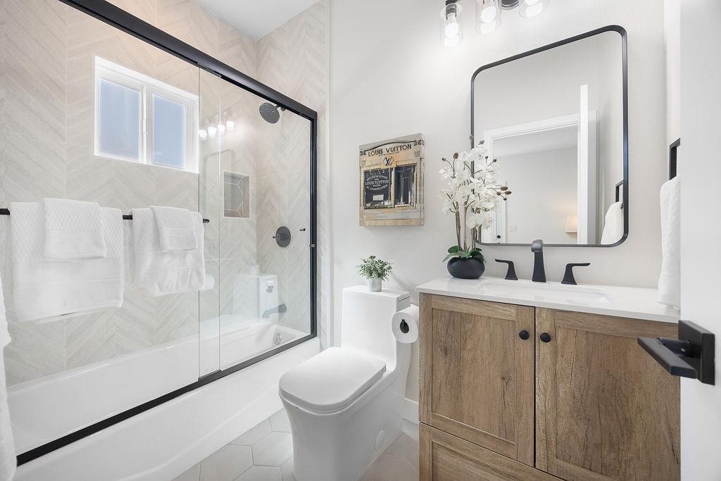 Detail Gallery Image 34 of 38 For 3040 Hoover St, Redwood City,  CA 94063 - 3 Beds | 2 Baths