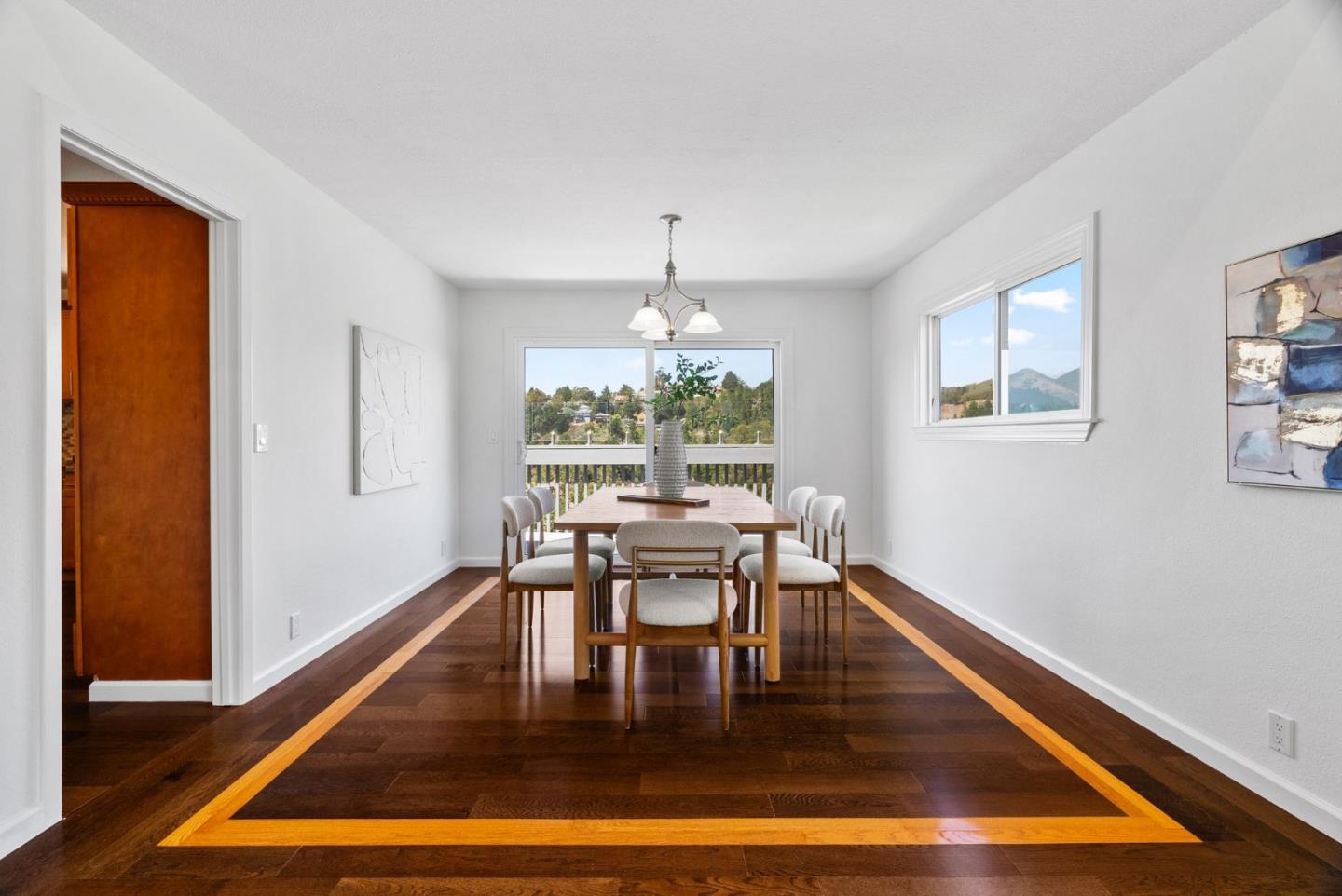 Detail Gallery Image 11 of 58 For 9 Humboldt Ct, Pacifica,  CA 94044 - 3 Beds | 2/1 Baths
