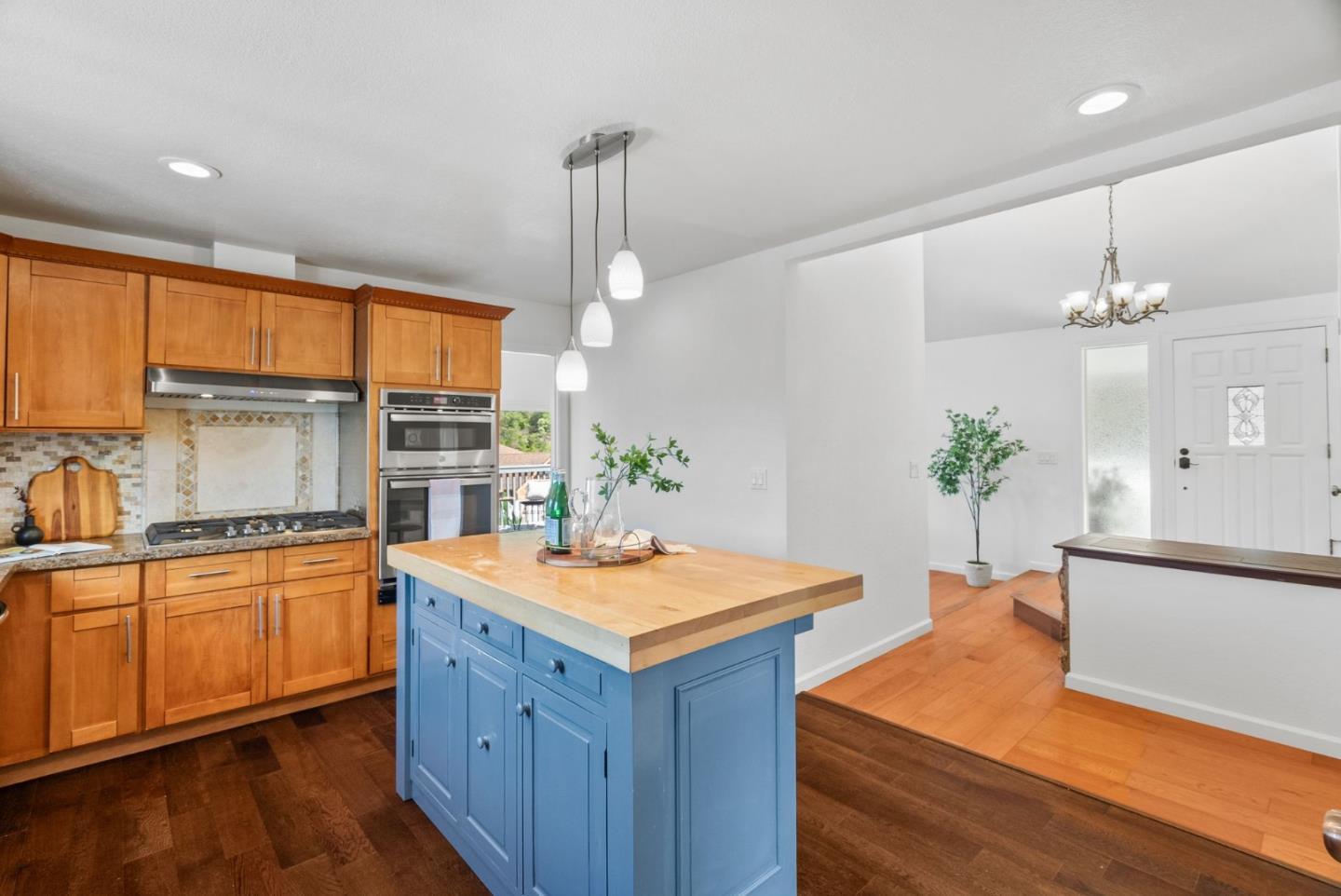 Detail Gallery Image 18 of 58 For 9 Humboldt Ct, Pacifica,  CA 94044 - 3 Beds | 2/1 Baths