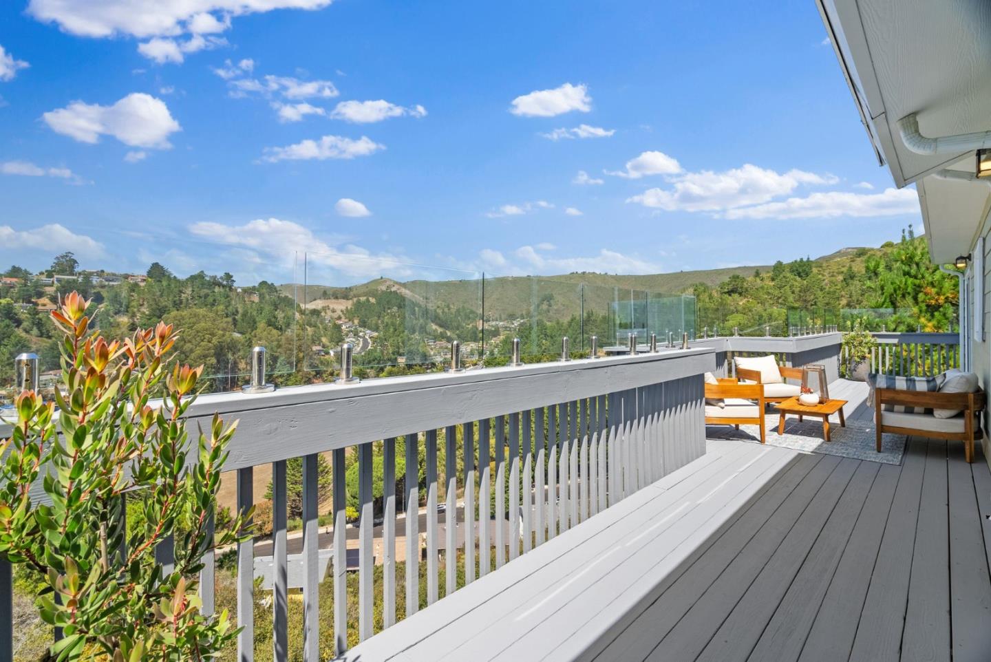 Detail Gallery Image 25 of 58 For 9 Humboldt Ct, Pacifica,  CA 94044 - 3 Beds | 2/1 Baths