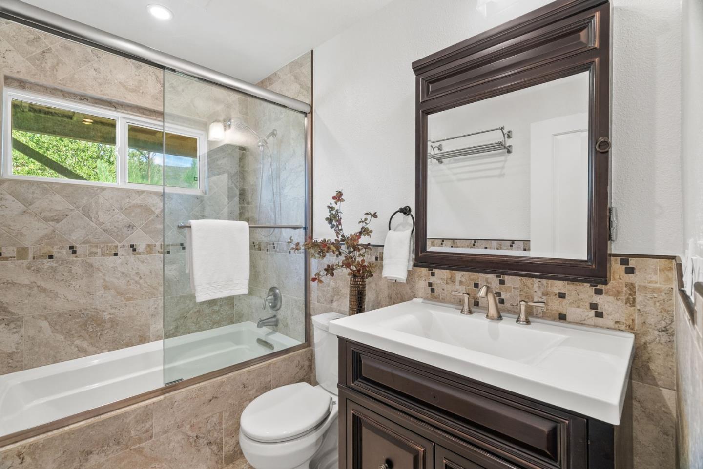 Detail Gallery Image 42 of 58 For 9 Humboldt Ct, Pacifica,  CA 94044 - 3 Beds | 2/1 Baths