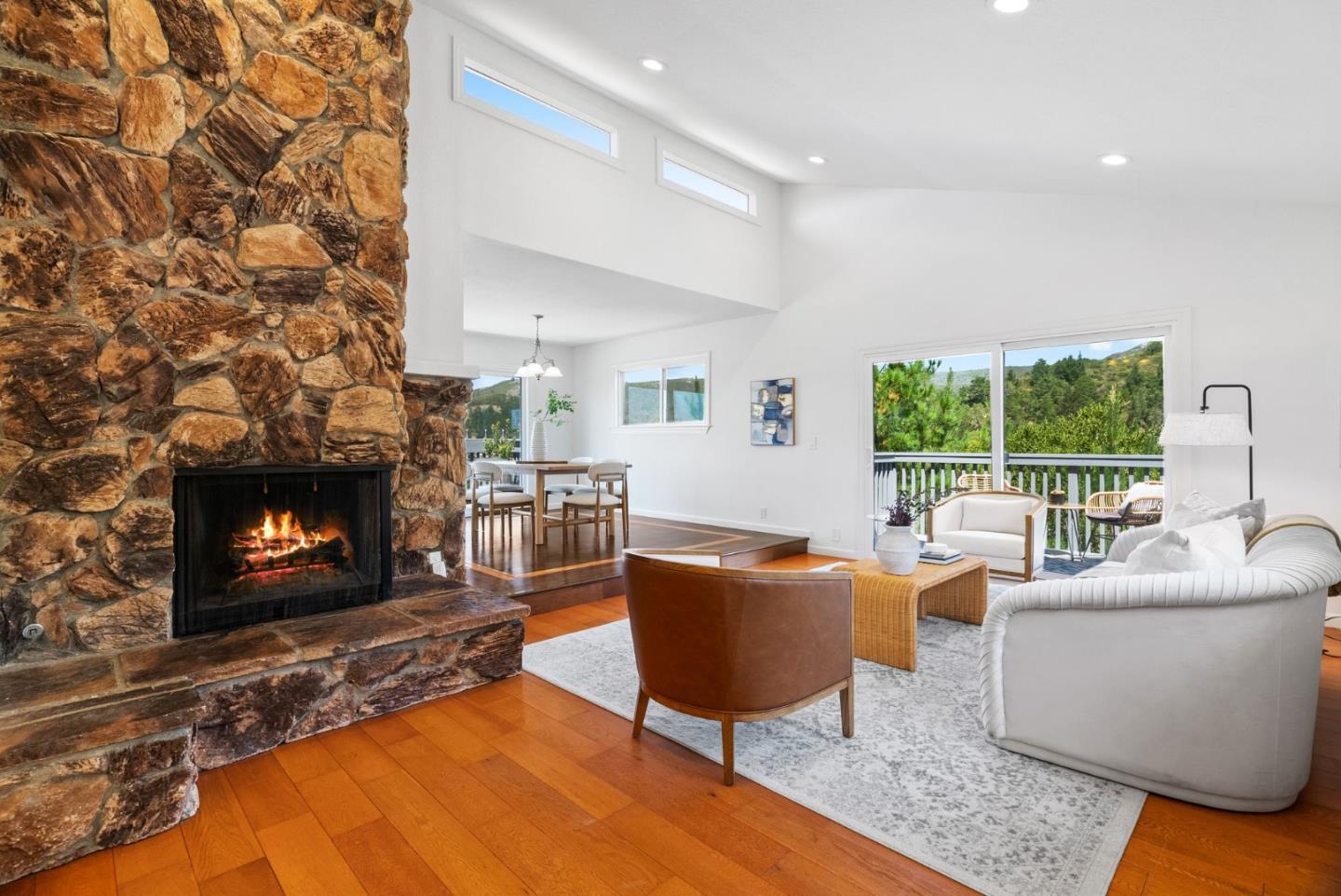 Detail Gallery Image 6 of 58 For 9 Humboldt Ct, Pacifica,  CA 94044 - 3 Beds | 2/1 Baths
