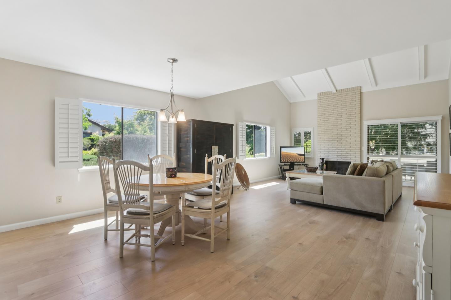 Detail Gallery Image 10 of 32 For 6343 Whaley Dr, San Jose,  CA 95135 - 2 Beds | 2 Baths