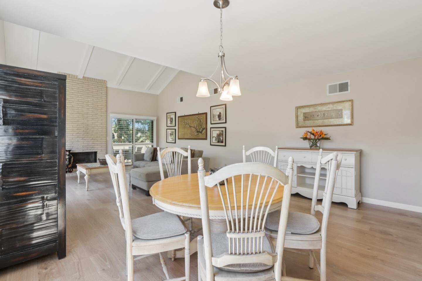 Detail Gallery Image 13 of 32 For 6343 Whaley Dr, San Jose,  CA 95135 - 2 Beds | 2 Baths