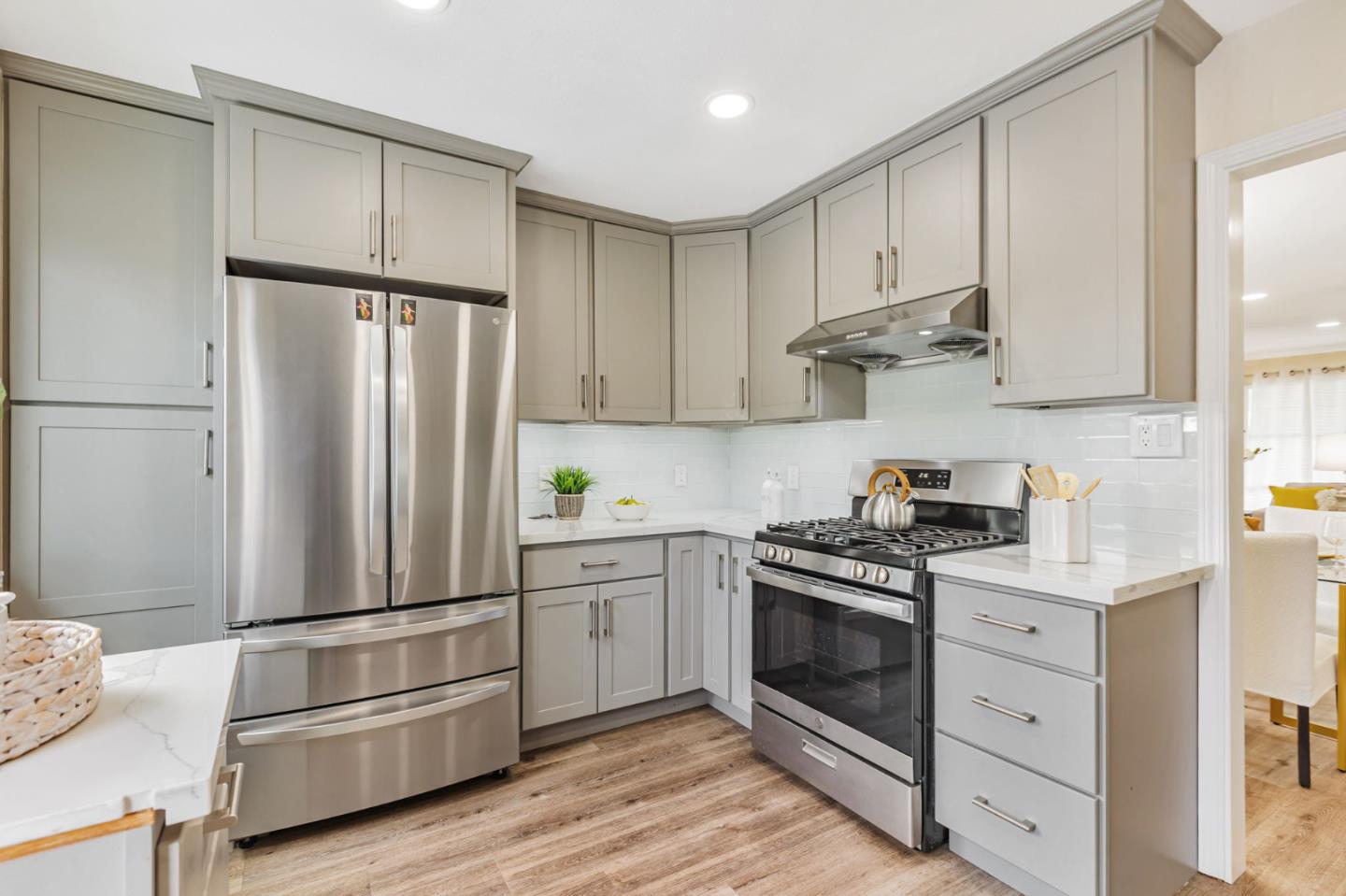Detail Gallery Image 15 of 41 For 2806 Ruth Ct, Santa Clara,  CA 95051 - 3 Beds | 2 Baths