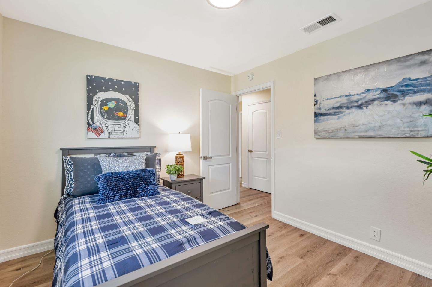 Detail Gallery Image 25 of 41 For 2806 Ruth Ct, Santa Clara,  CA 95051 - 3 Beds | 2 Baths