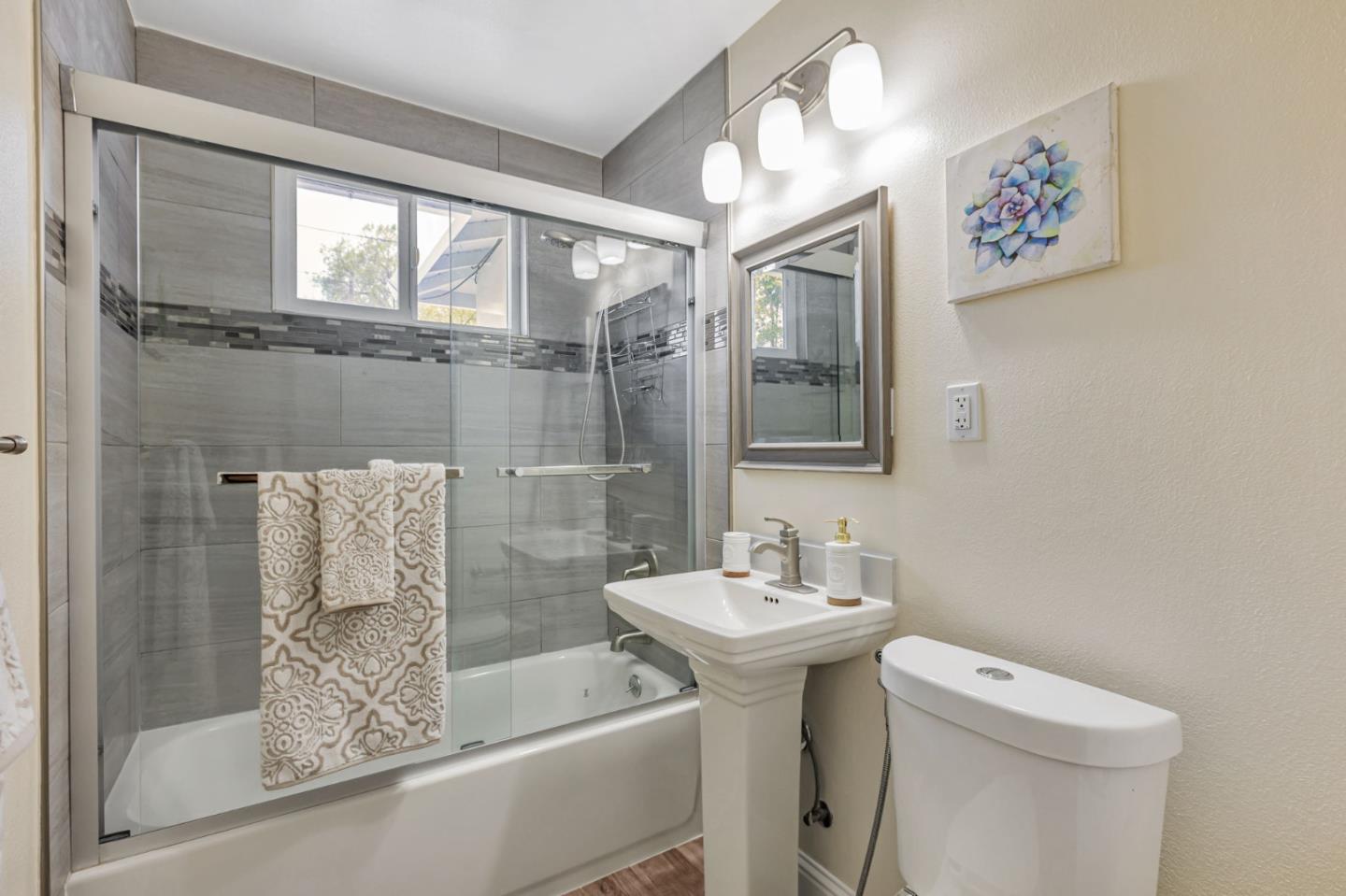 Detail Gallery Image 29 of 41 For 2806 Ruth Ct, Santa Clara,  CA 95051 - 3 Beds | 2 Baths