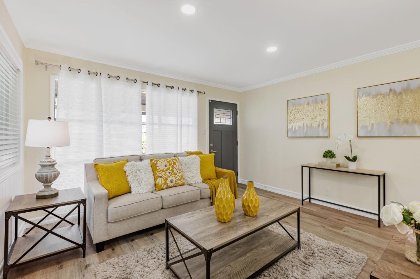 Detail Gallery Image 8 of 41 For 2806 Ruth Ct, Santa Clara,  CA 95051 - 3 Beds | 2 Baths