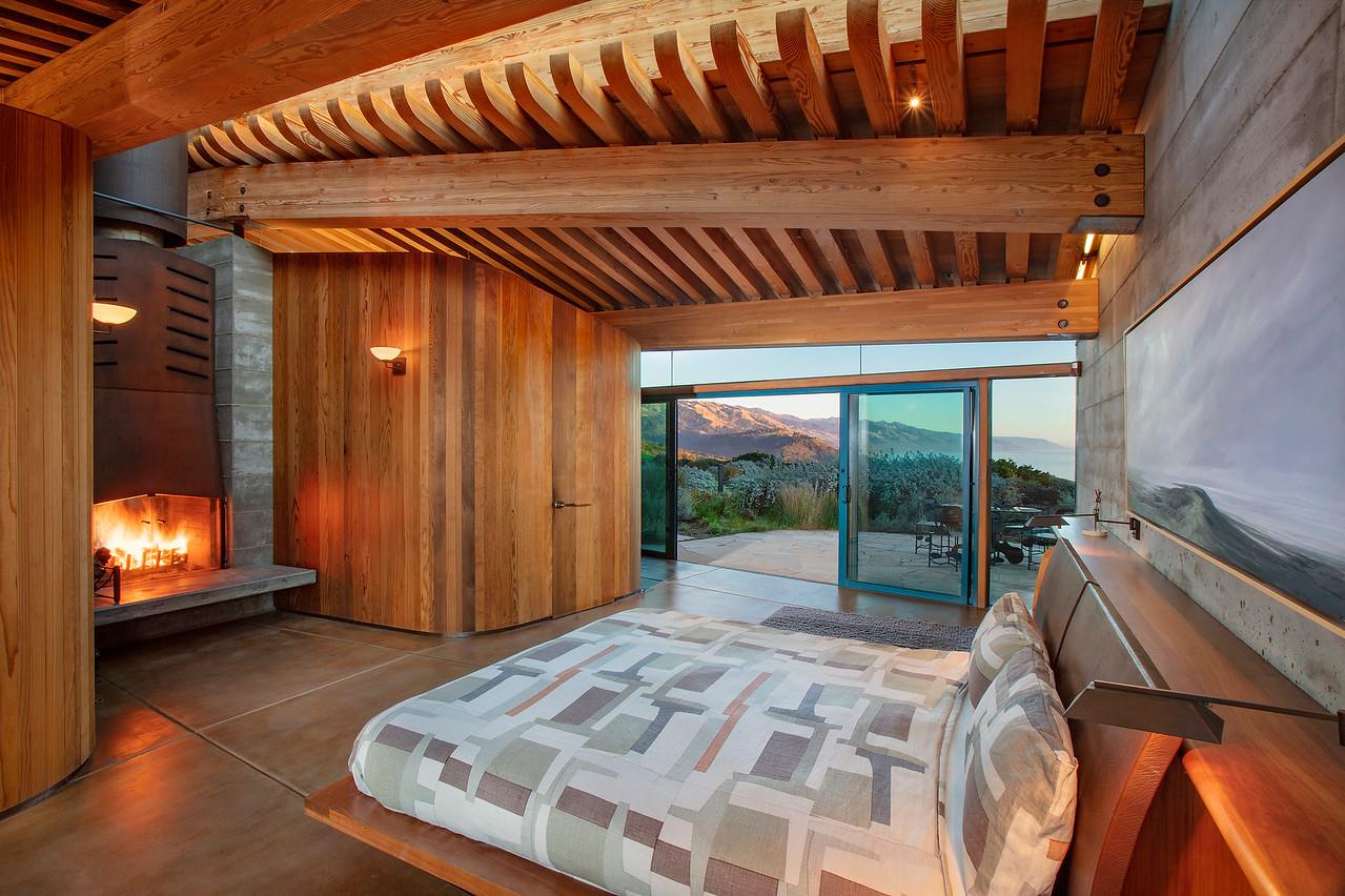 Detail Gallery Image 14 of 25 For Clear Ridge Rd, Big Sur,  CA 93920 - 4 Beds | 4 Baths