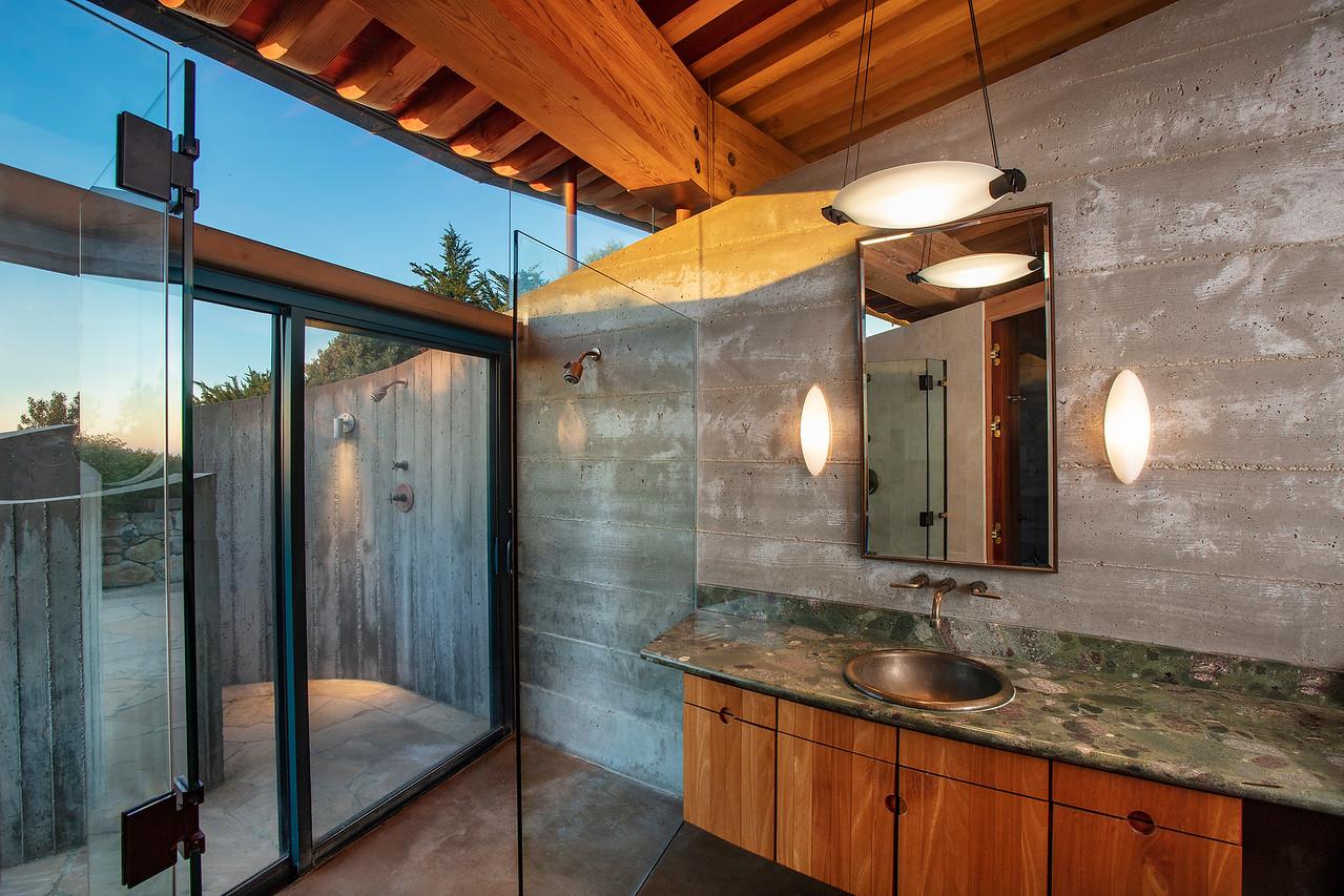 Detail Gallery Image 17 of 25 For Clear Ridge Rd, Big Sur,  CA 93920 - 4 Beds | 4 Baths
