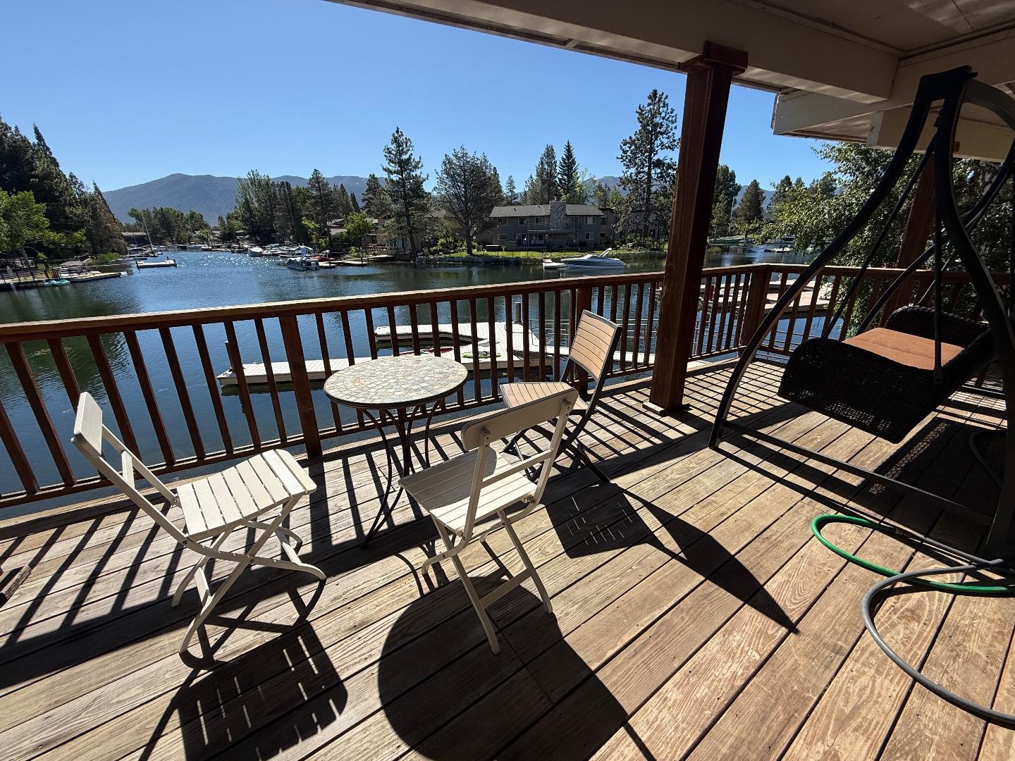 Detail Gallery Image 28 of 34 For 569 Lucerne Way, South Lake Tahoe,  CA 96150 - 4 Beds | 3 Baths