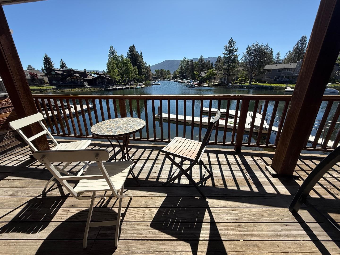 Detail Gallery Image 29 of 34 For 569 Lucerne Way, South Lake Tahoe,  CA 96150 - 4 Beds | 3 Baths