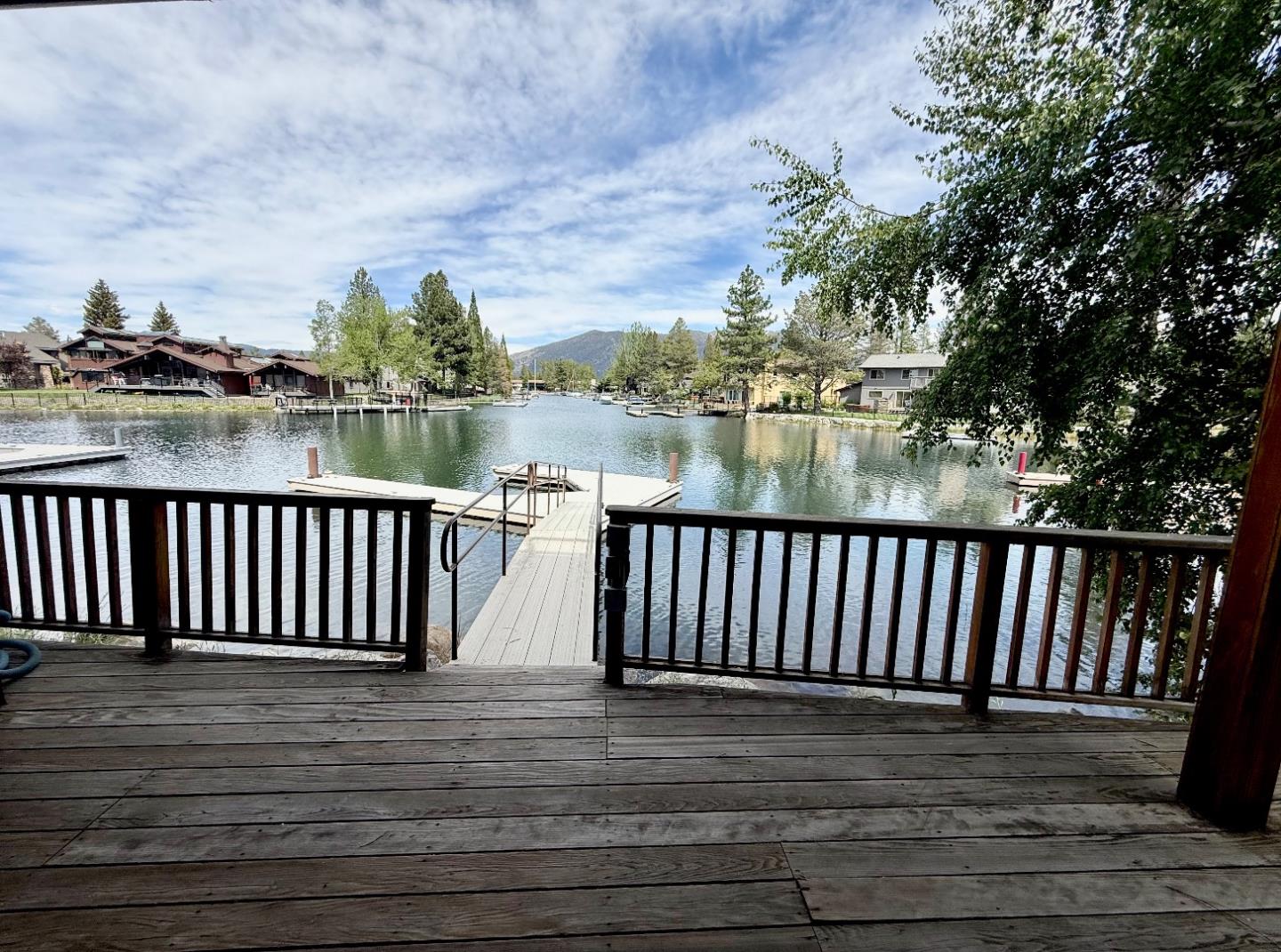 Detail Gallery Image 32 of 34 For 569 Lucerne Way, South Lake Tahoe,  CA 96150 - 4 Beds | 3 Baths