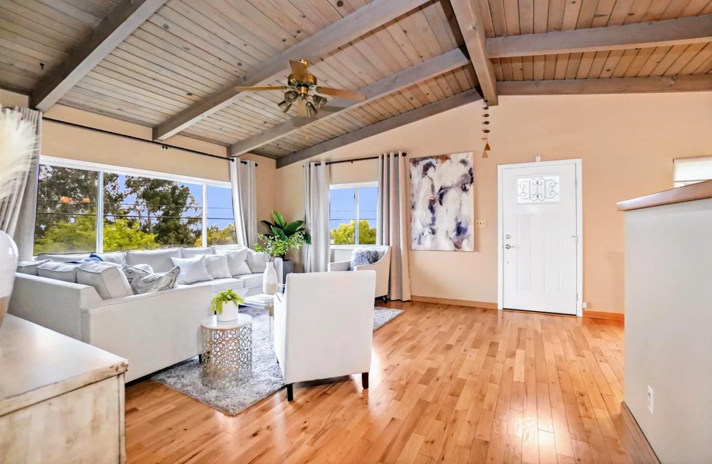 Detail Gallery Image 12 of 18 For 1068 Central Blvd, Hayward,  CA 94542 - 3 Beds | 2 Baths
