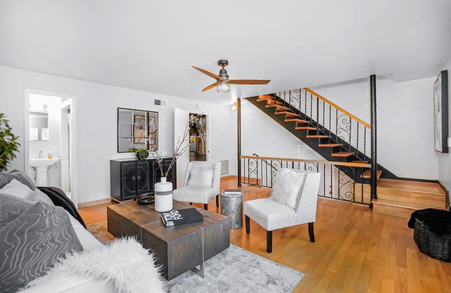 Detail Gallery Image 14 of 18 For 1068 Central Blvd, Hayward,  CA 94542 - 3 Beds | 2 Baths