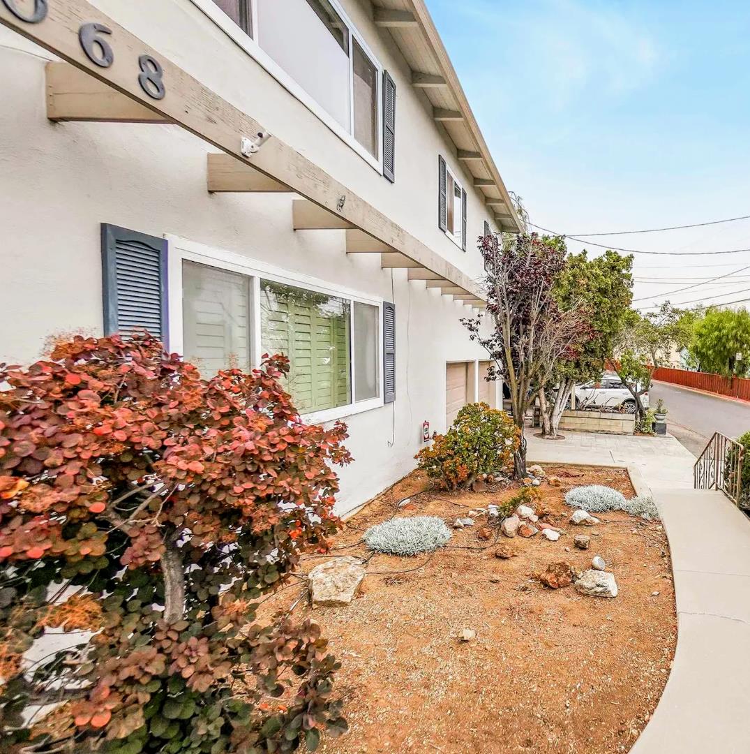 Detail Gallery Image 5 of 18 For 1068 Central Blvd, Hayward,  CA 94542 - 3 Beds | 2 Baths