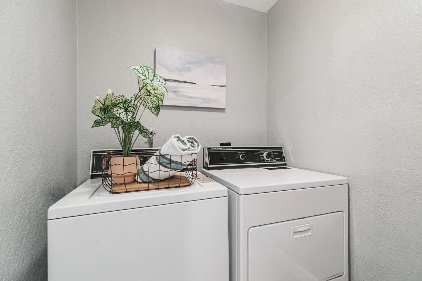 Detail Gallery Image 27 of 49 For 8377 Riesling Way, San Jose,  CA 95135 - 2 Beds | 2 Baths
