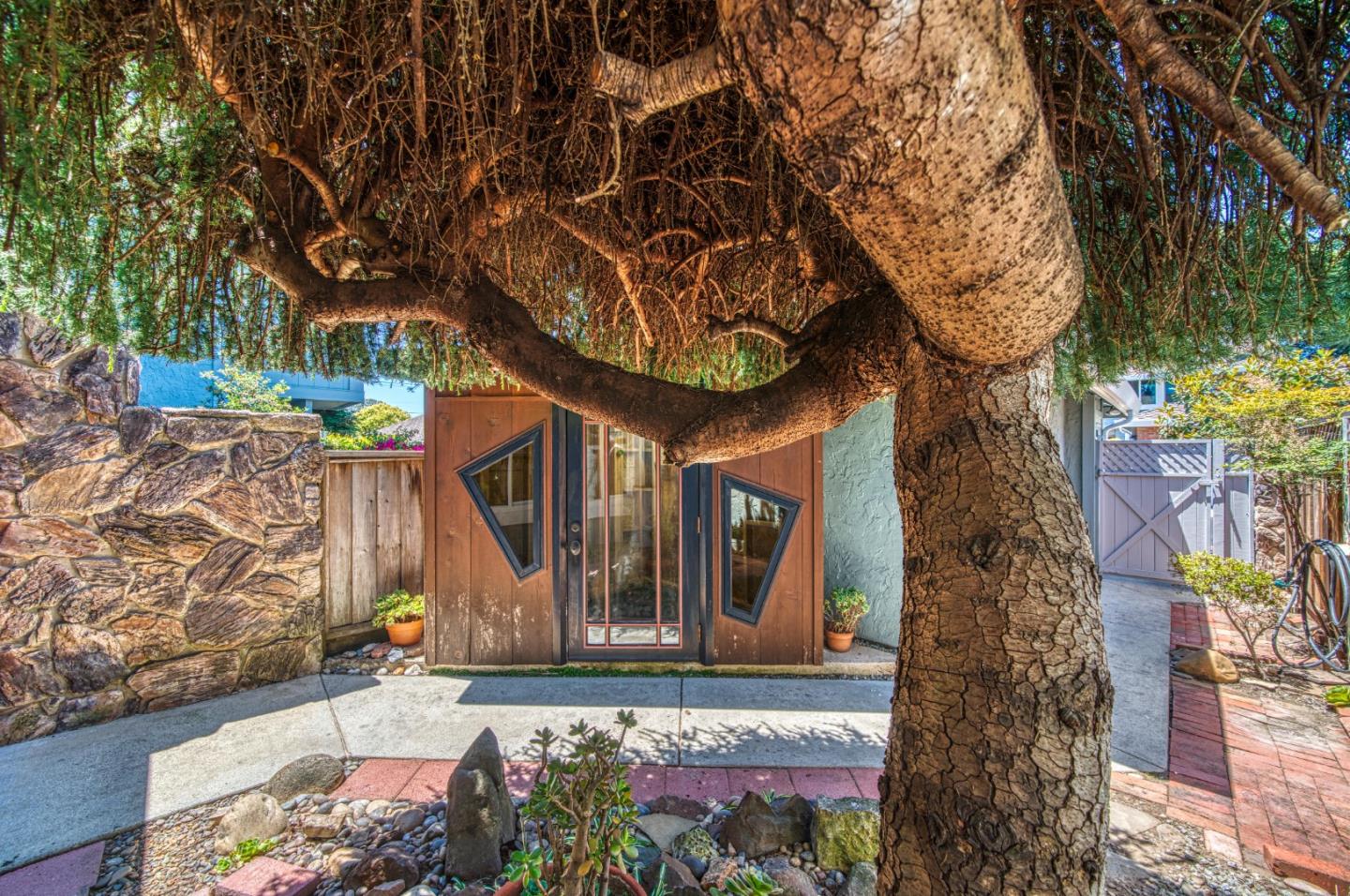 Detail Gallery Image 4 of 33 For 294 Barkentine Ct, Aptos,  CA 95003 - 2 Beds | 1 Baths