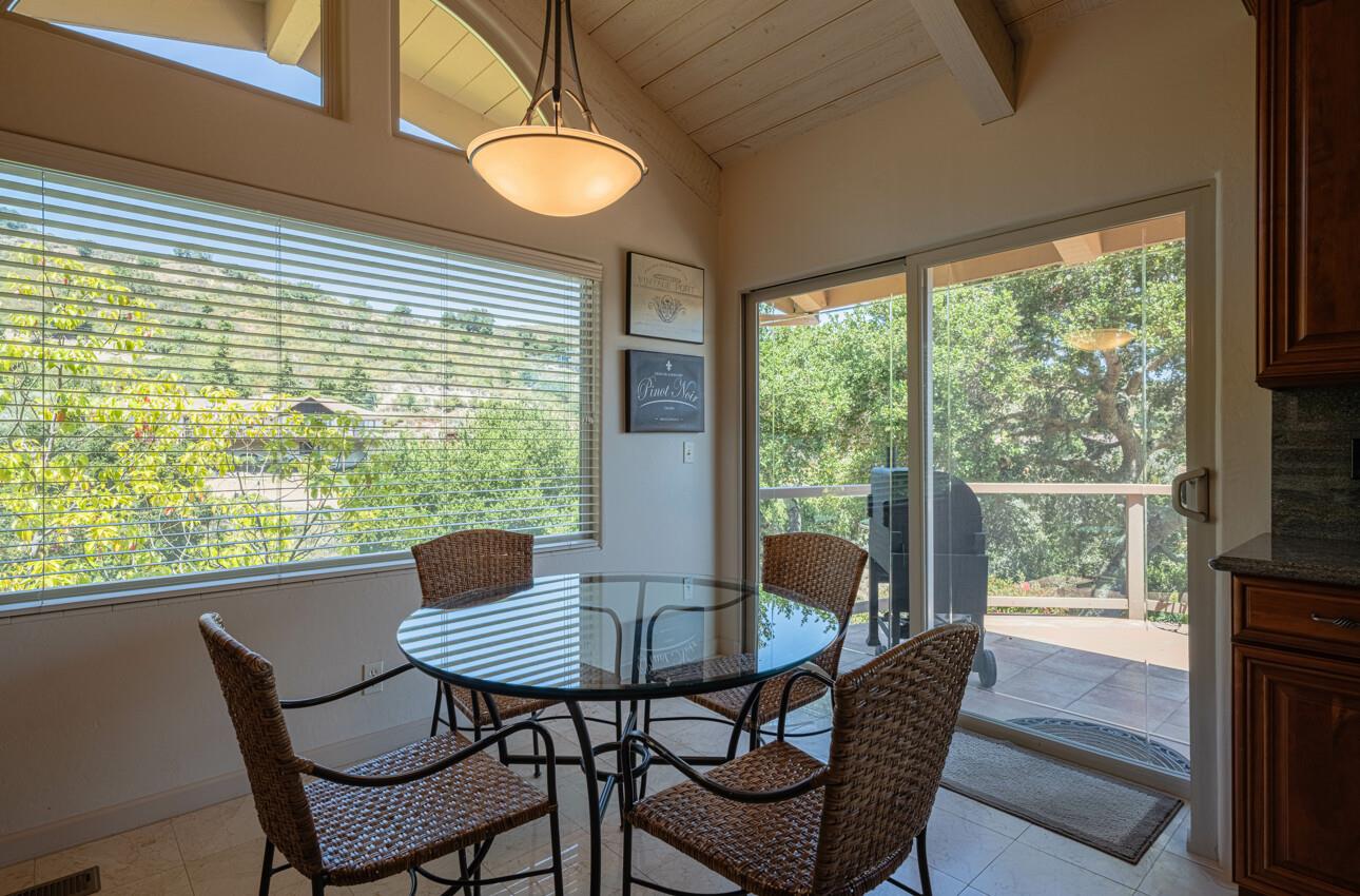 Detail Gallery Image 33 of 81 For 15847 Pleasant Valley Ln, Salinas,  CA 93908 - 4 Beds | 3 Baths
