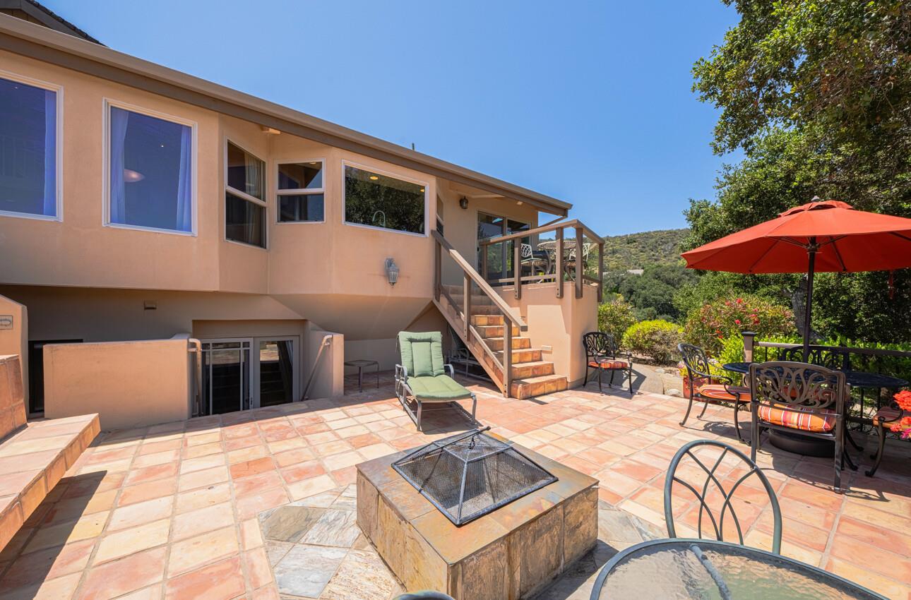 Detail Gallery Image 35 of 81 For 15847 Pleasant Valley Ln, Salinas,  CA 93908 - 4 Beds | 3 Baths