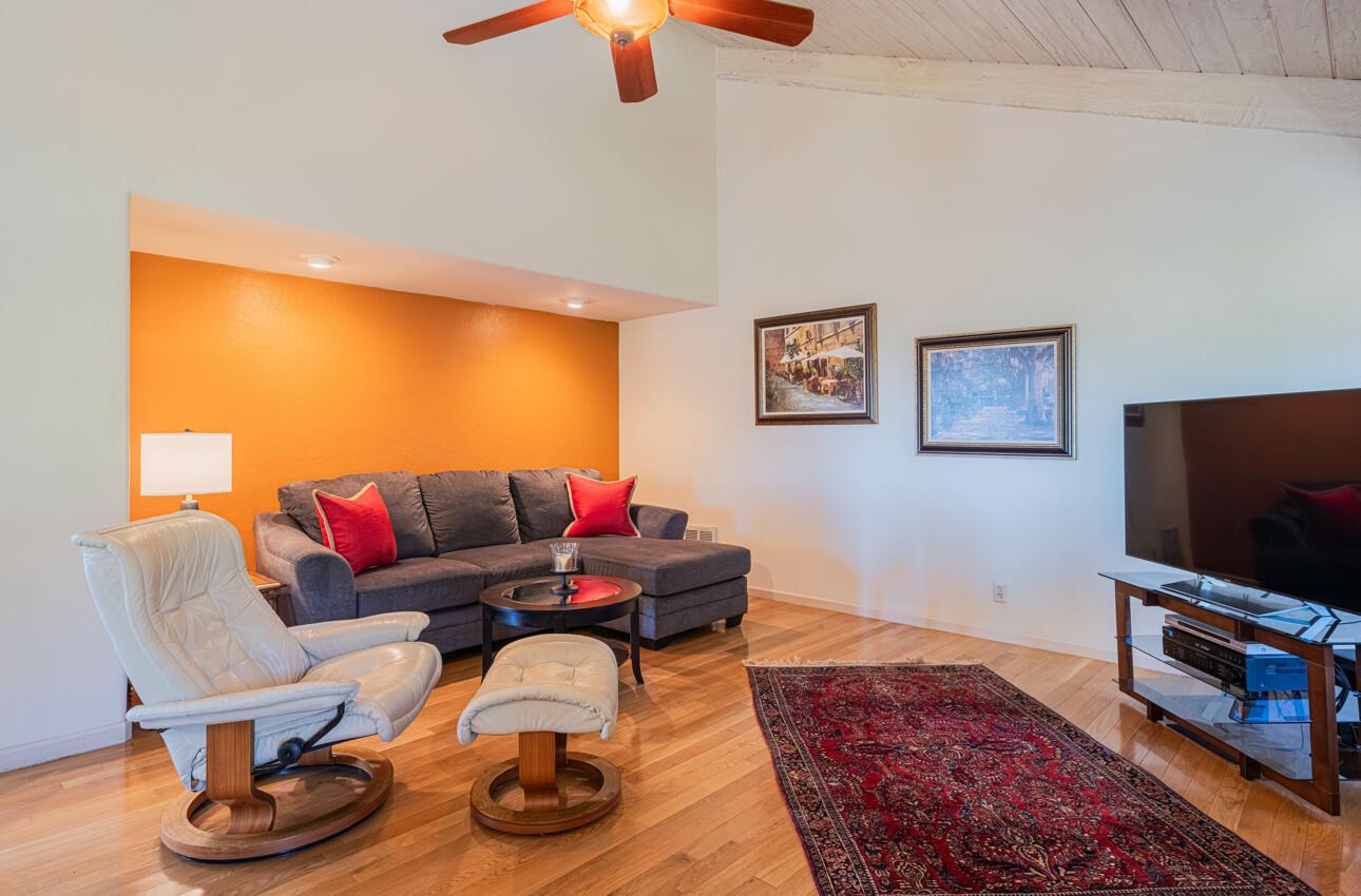 Detail Gallery Image 38 of 81 For 15847 Pleasant Valley Ln, Salinas,  CA 93908 - 4 Beds | 3 Baths