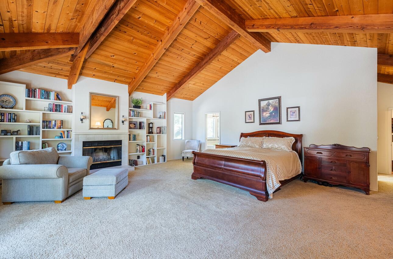 Detail Gallery Image 45 of 81 For 15847 Pleasant Valley Ln, Salinas,  CA 93908 - 4 Beds | 3 Baths