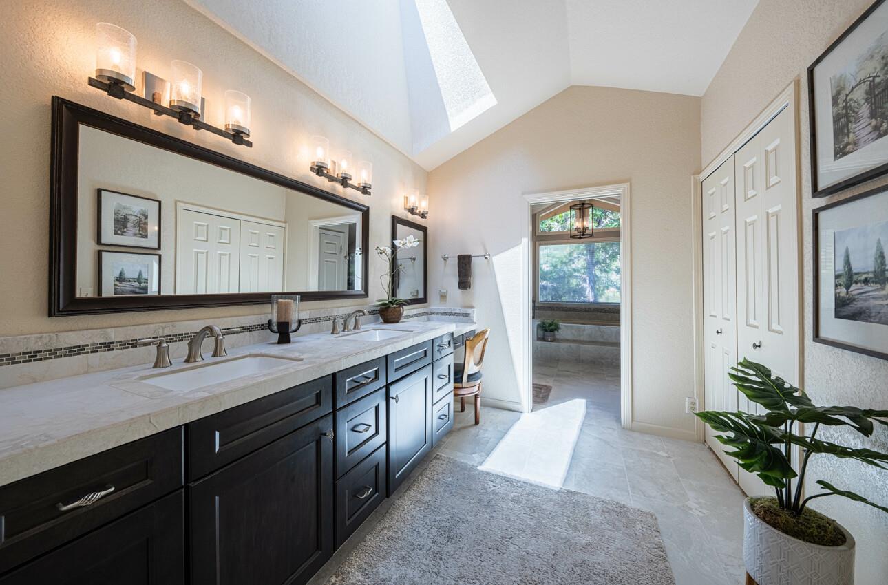 Detail Gallery Image 48 of 81 For 15847 Pleasant Valley Ln, Salinas,  CA 93908 - 4 Beds | 3 Baths