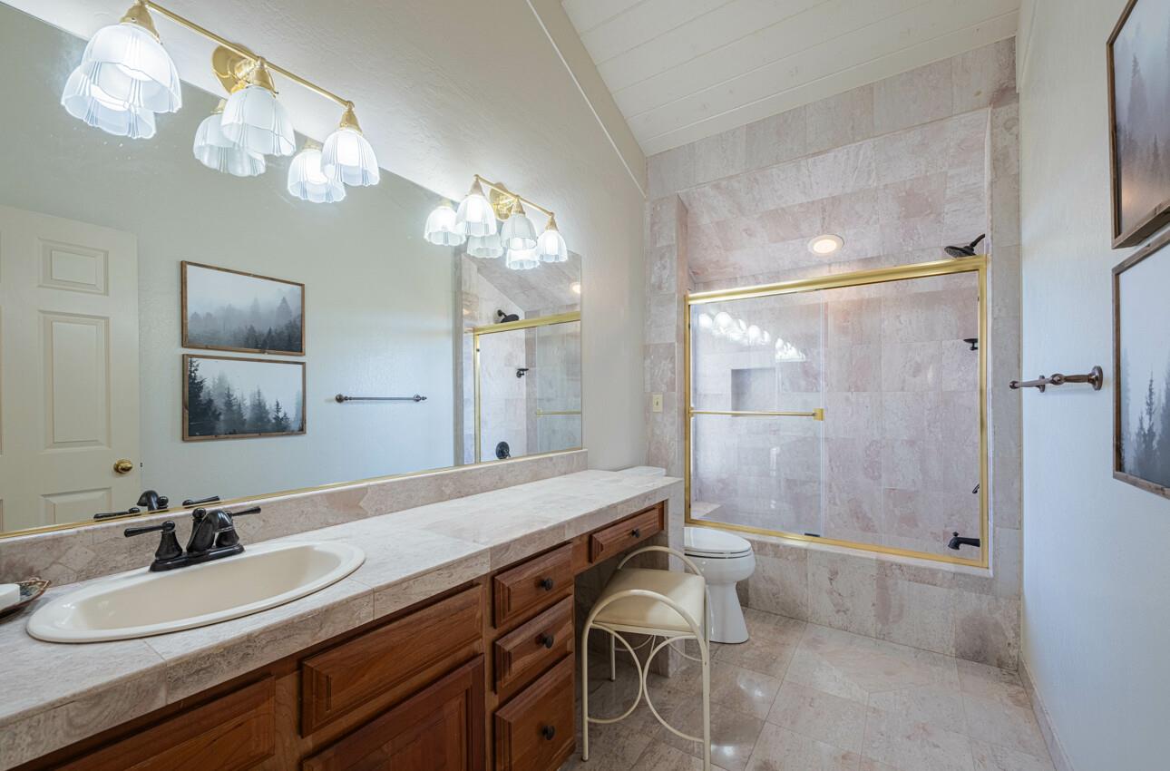 Detail Gallery Image 59 of 81 For 15847 Pleasant Valley Ln, Salinas,  CA 93908 - 4 Beds | 3 Baths