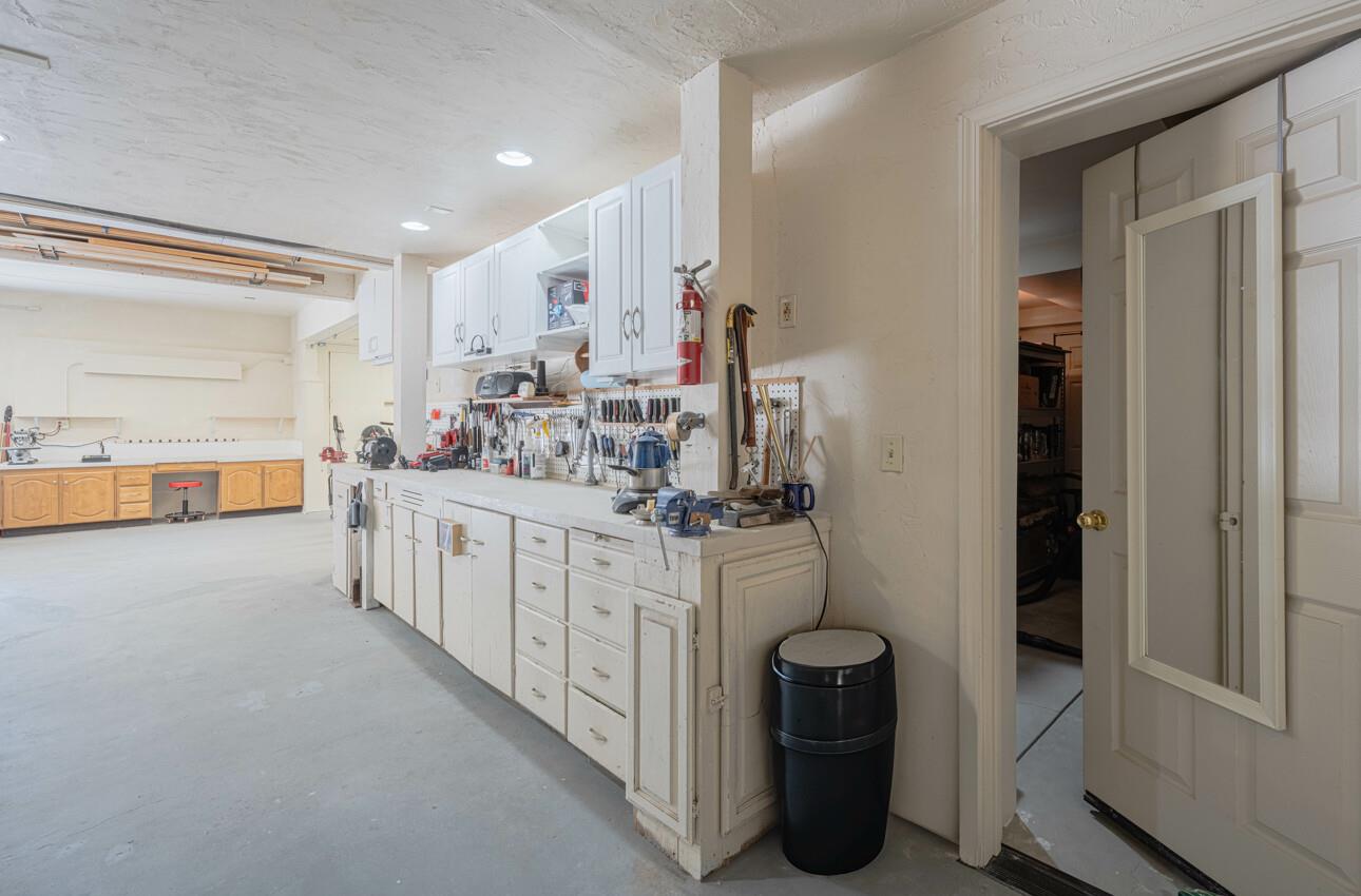 Detail Gallery Image 75 of 81 For 15847 Pleasant Valley Ln, Salinas,  CA 93908 - 4 Beds | 3 Baths
