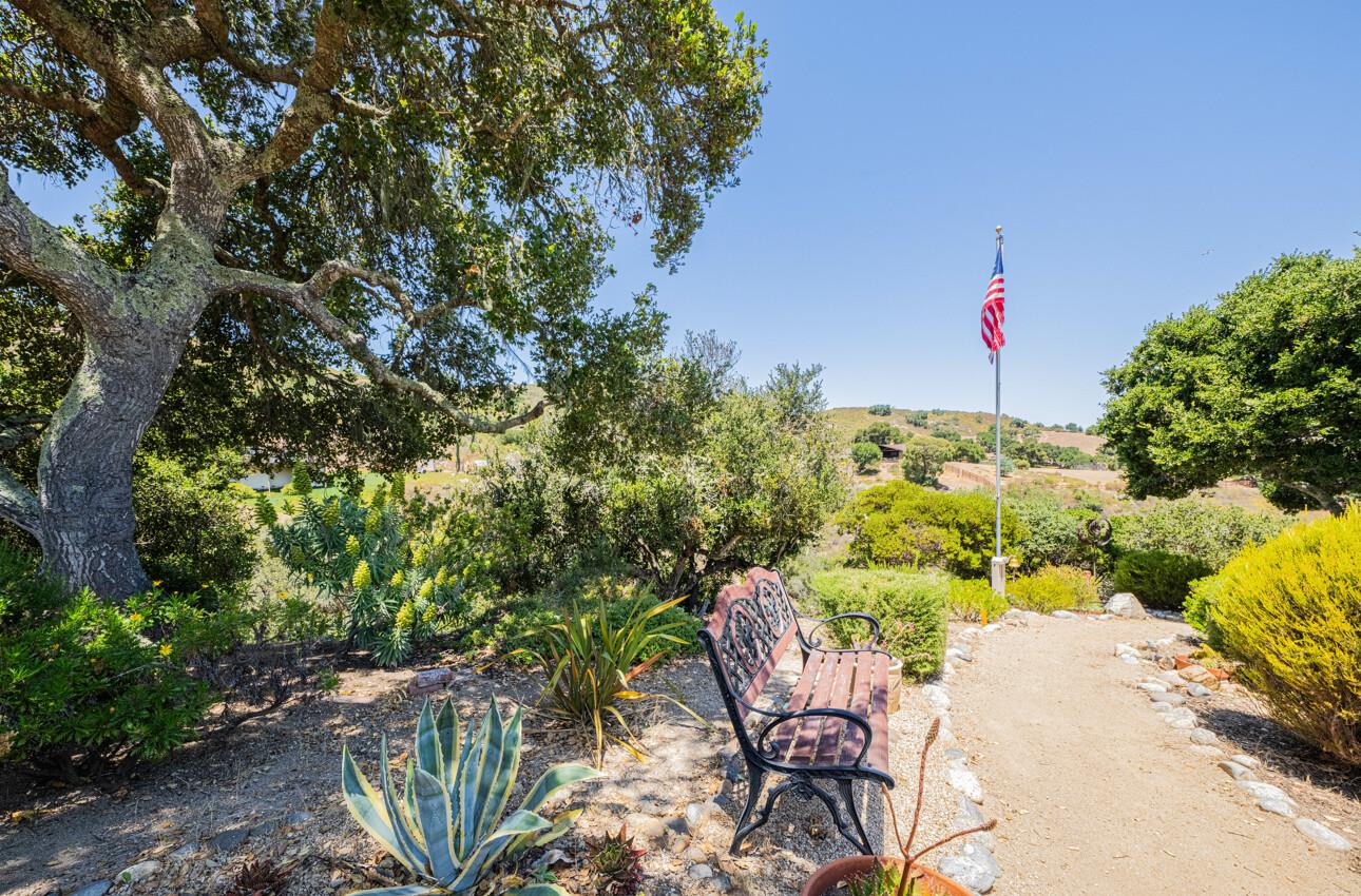 Detail Gallery Image 78 of 81 For 15847 Pleasant Valley Ln, Salinas,  CA 93908 - 4 Beds | 3 Baths