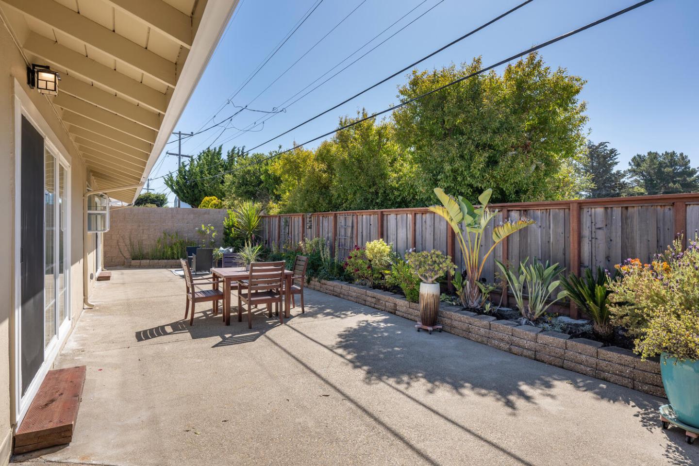 Detail Gallery Image 26 of 39 For 855 Mosswood Ln, Millbrae,  CA 94030 - 3 Beds | 2 Baths