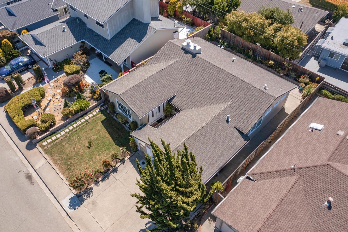 Detail Gallery Image 29 of 39 For 855 Mosswood Ln, Millbrae,  CA 94030 - 3 Beds | 2 Baths