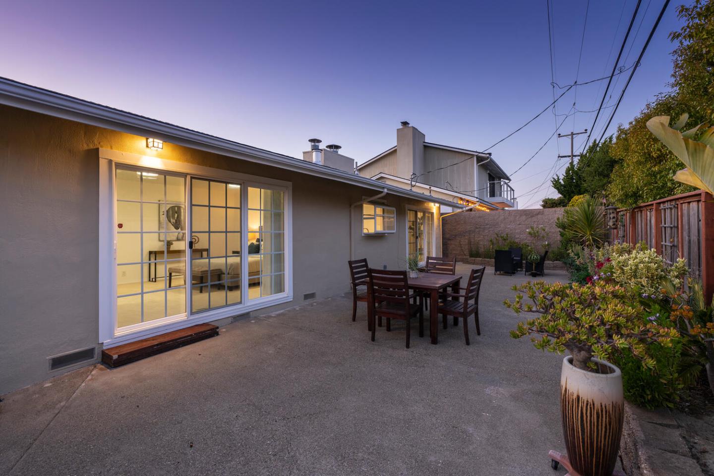 Detail Gallery Image 36 of 39 For 855 Mosswood Ln, Millbrae,  CA 94030 - 3 Beds | 2 Baths