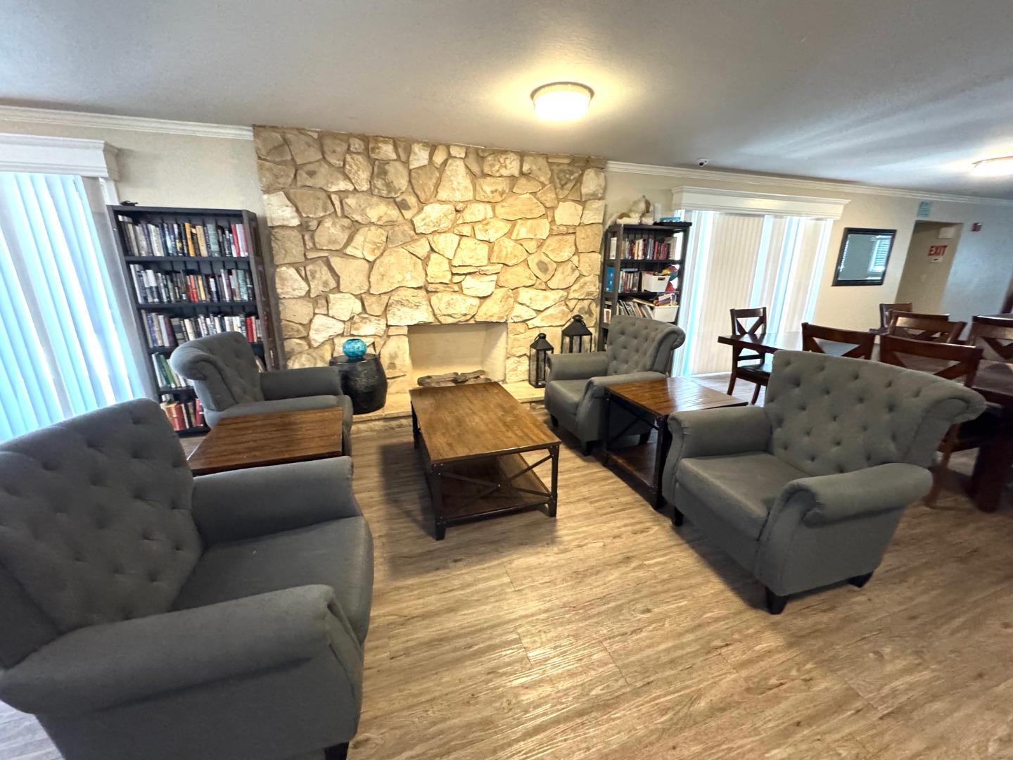 Detail Gallery Image 10 of 20 For 46 Nandina Dr #46,  Aptos,  CA 95003 - 3 Beds | 2 Baths
