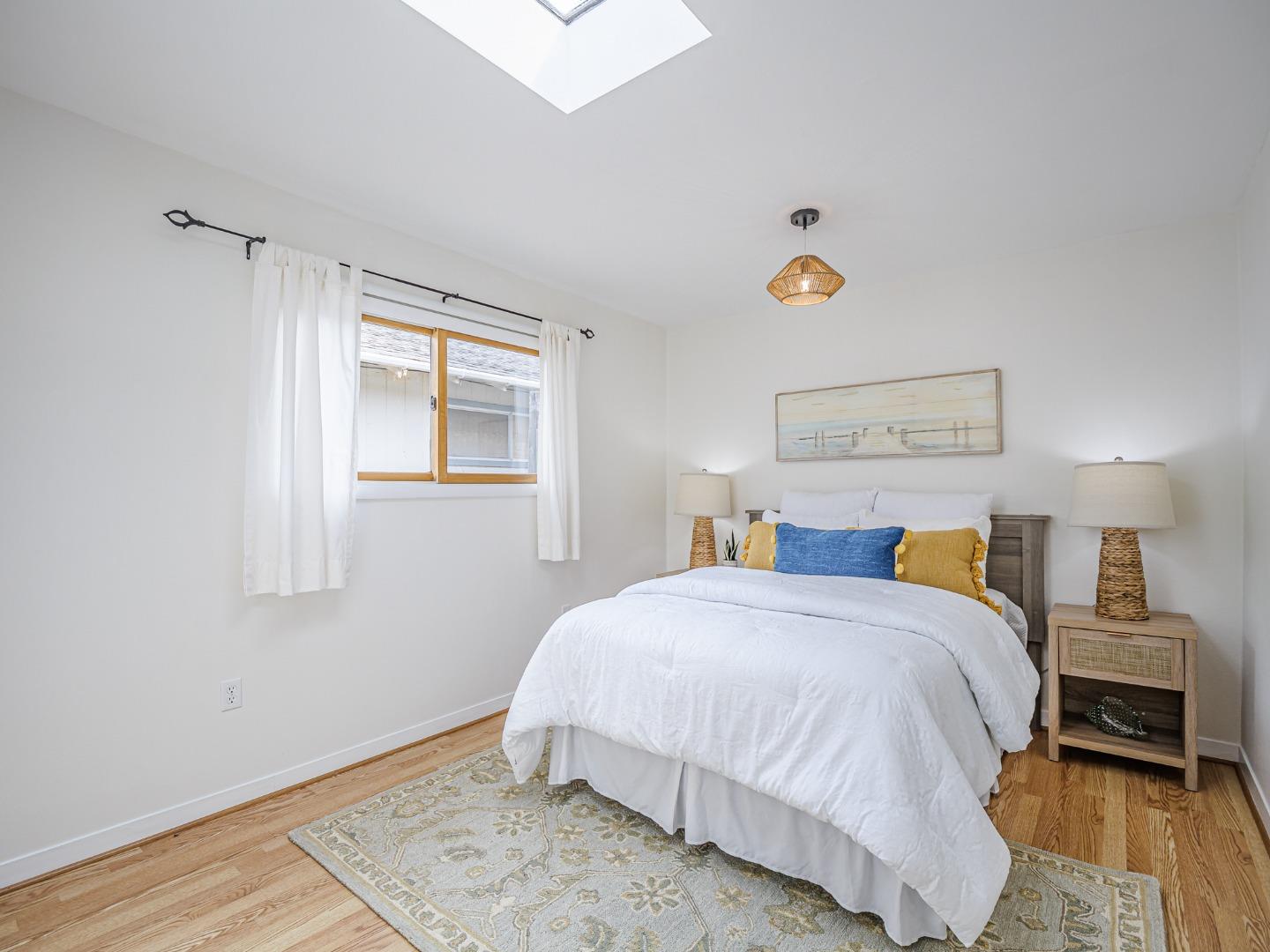 Detail Gallery Image 22 of 41 For 320 35th Ave, Santa Cruz,  CA 95062 - 3 Beds | 2 Baths