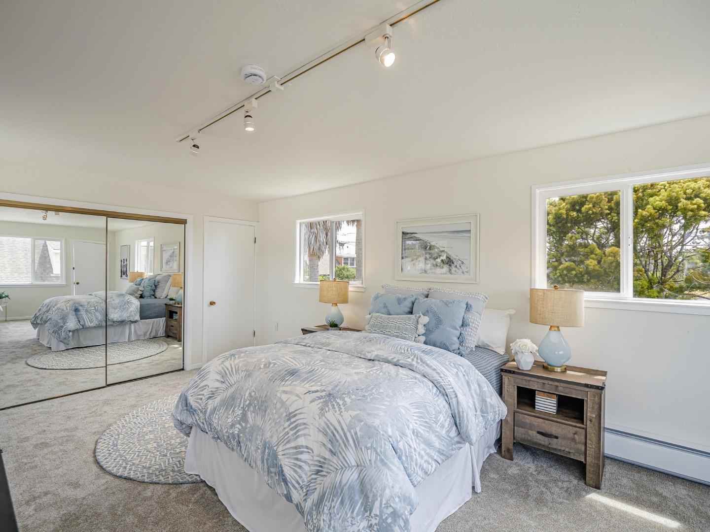 Detail Gallery Image 25 of 41 For 320 35th Ave, Santa Cruz,  CA 95062 - 3 Beds | 2 Baths