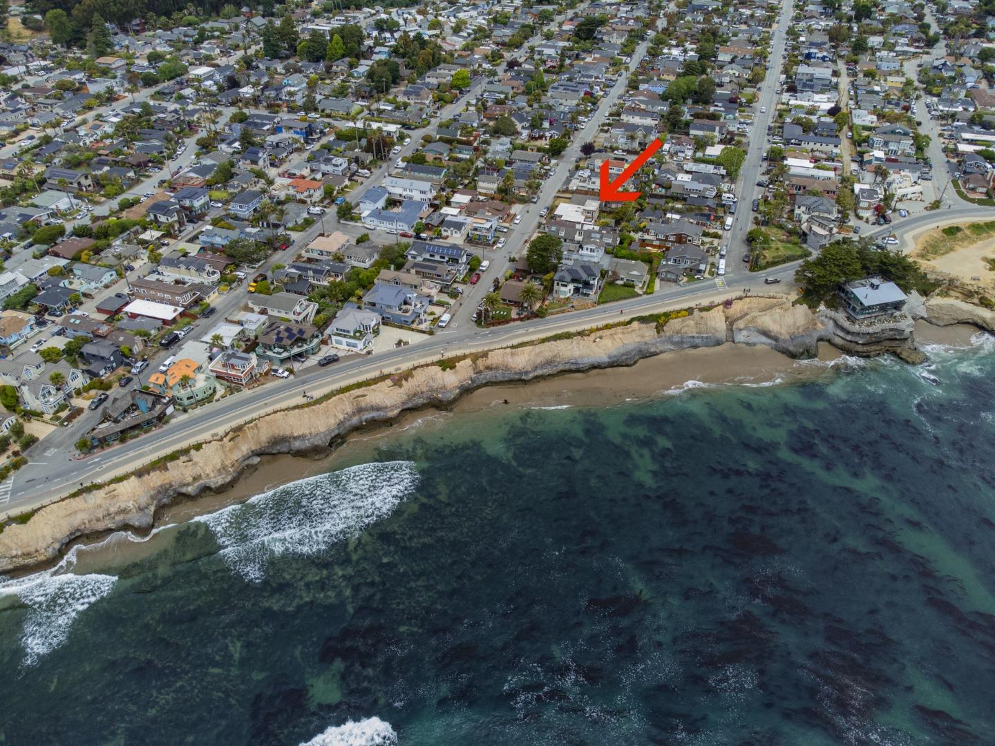 Detail Gallery Image 40 of 41 For 320 35th Ave, Santa Cruz,  CA 95062 - 3 Beds | 2 Baths
