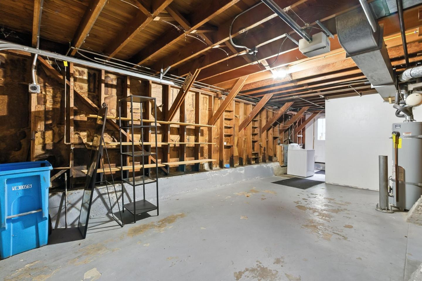 Detail Gallery Image 13 of 23 For 662 Colby St, San Francisco,  CA 94134 - 3 Beds | 2 Baths
