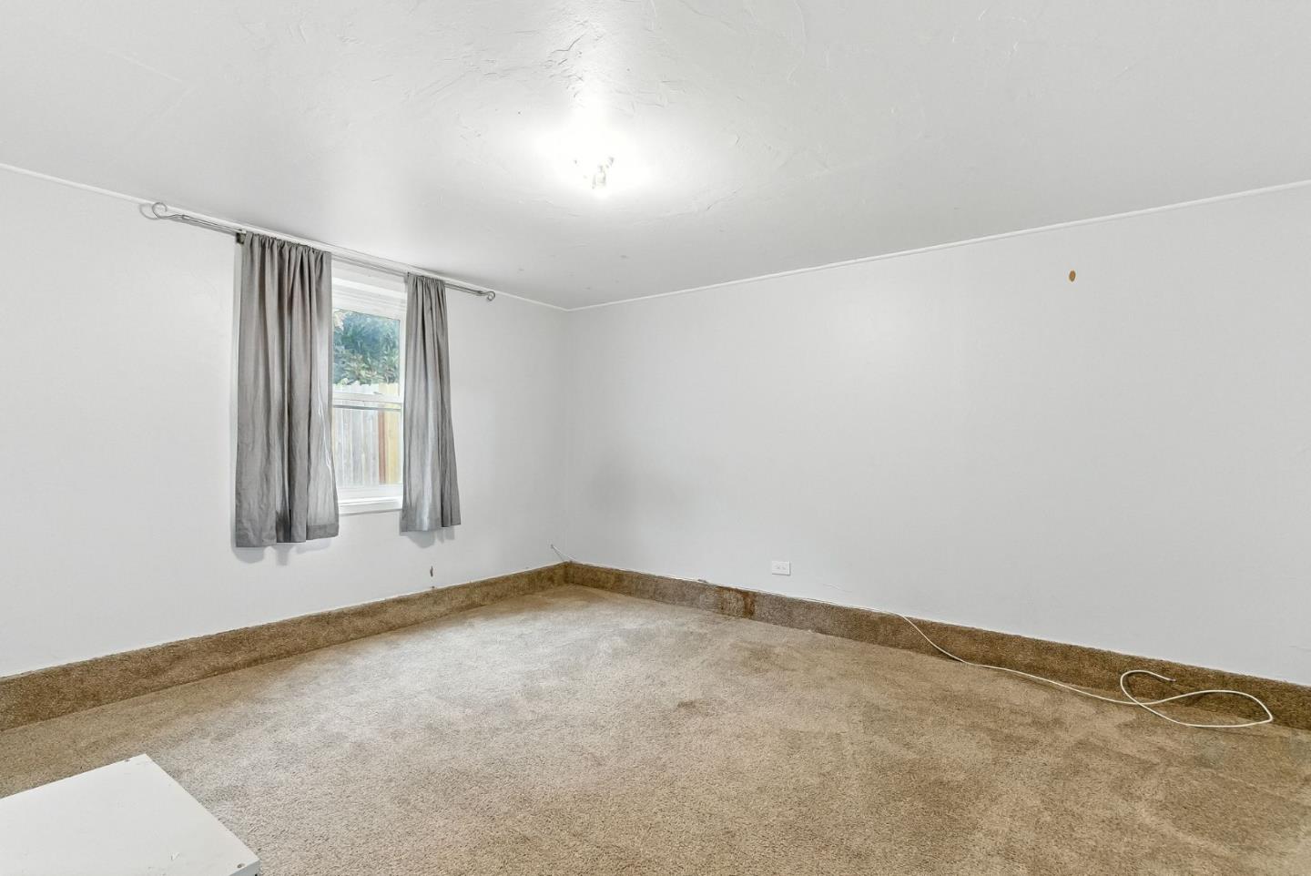 Detail Gallery Image 14 of 23 For 662 Colby St, San Francisco,  CA 94134 - 3 Beds | 2 Baths