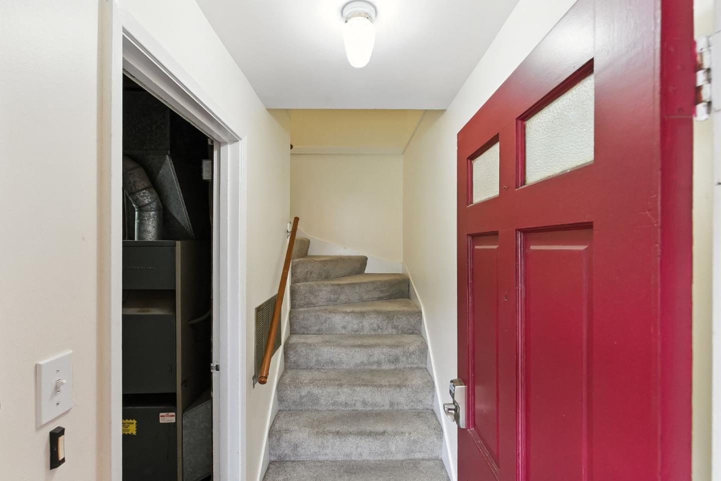 Detail Gallery Image 2 of 23 For 662 Colby St, San Francisco,  CA 94134 - 3 Beds | 2 Baths