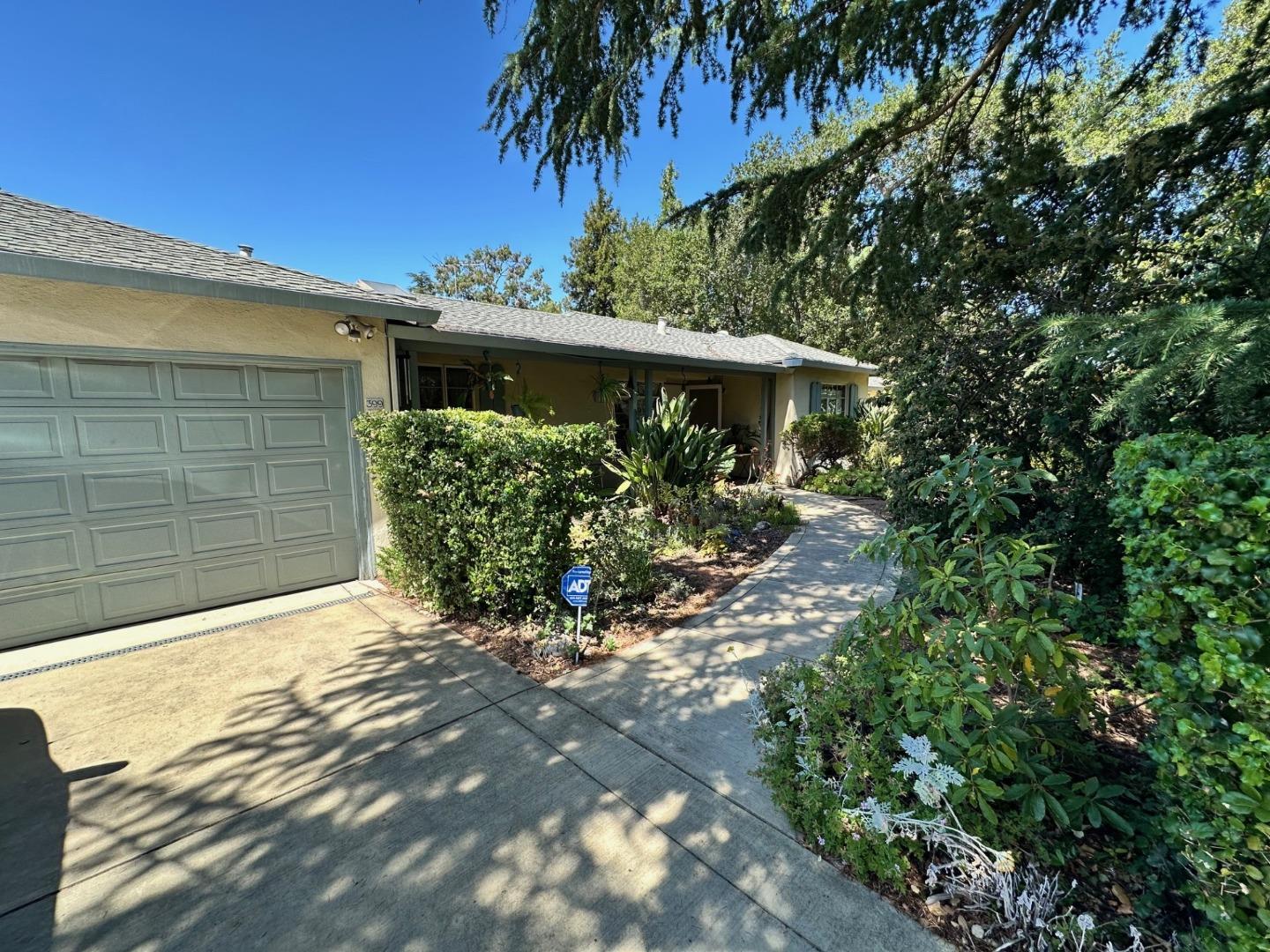 Detail Gallery Image 15 of 15 For 399 Hawthorne Ave, Los Altos,  CA 94022 - 3 Beds | 2/1 Baths