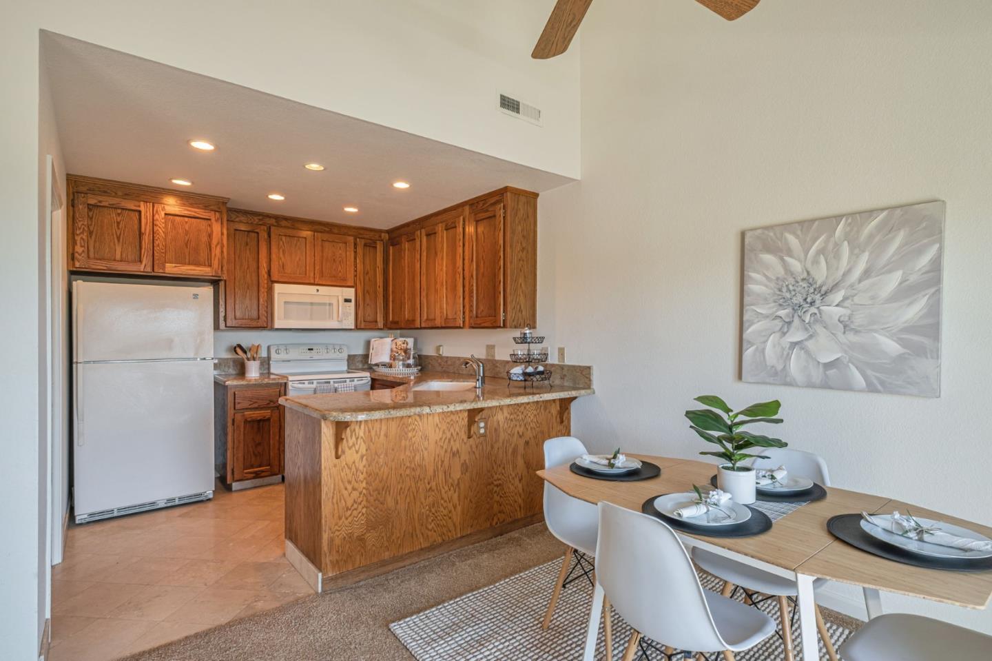 Detail Gallery Image 11 of 28 For 127 Arabian Way, Scotts Valley,  CA 95066 - 3 Beds | 2 Baths