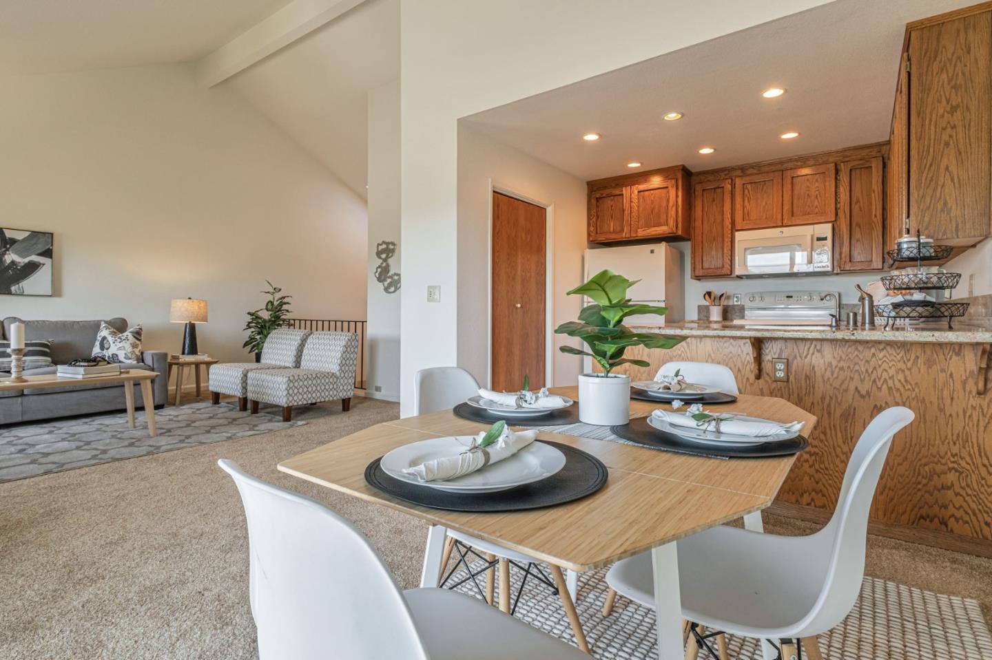 Detail Gallery Image 14 of 28 For 127 Arabian Way, Scotts Valley,  CA 95066 - 3 Beds | 2 Baths