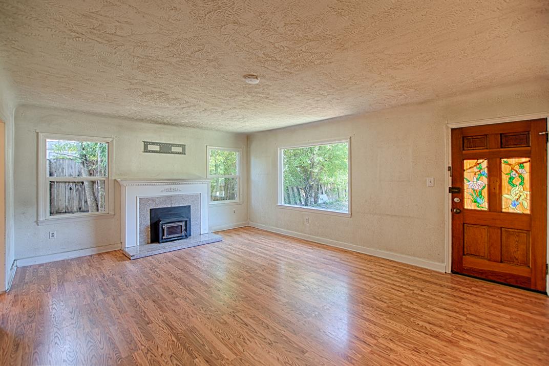 Detail Gallery Image 3 of 17 For 6030 Plateau Dr, Felton,  CA 95018 - 2 Beds | 1 Baths