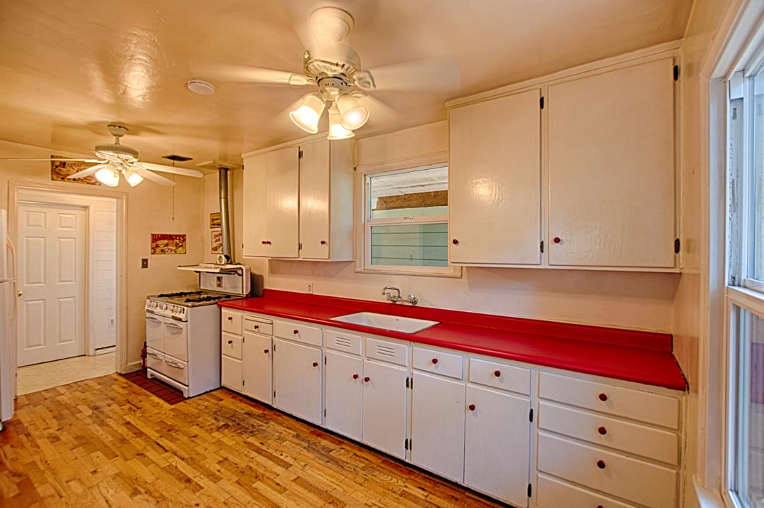 Detail Gallery Image 4 of 17 For 6030 Plateau Dr, Felton,  CA 95018 - 2 Beds | 1 Baths