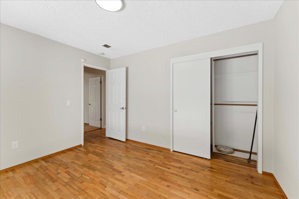 Detail Gallery Image 9 of 15 For 530 Western Dr, Santa Cruz,  CA 95060 - 3 Beds | 2 Baths