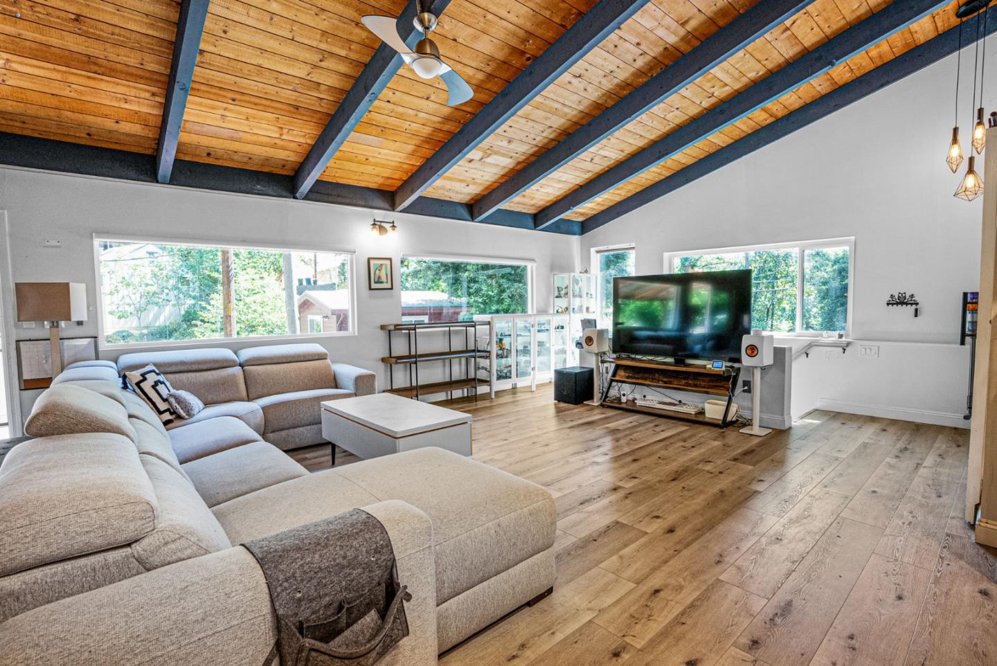 Detail Gallery Image 16 of 36 For 19150 Beardsley Rd, Los Gatos,  CA 95033 - 2 Beds | 2 Baths
