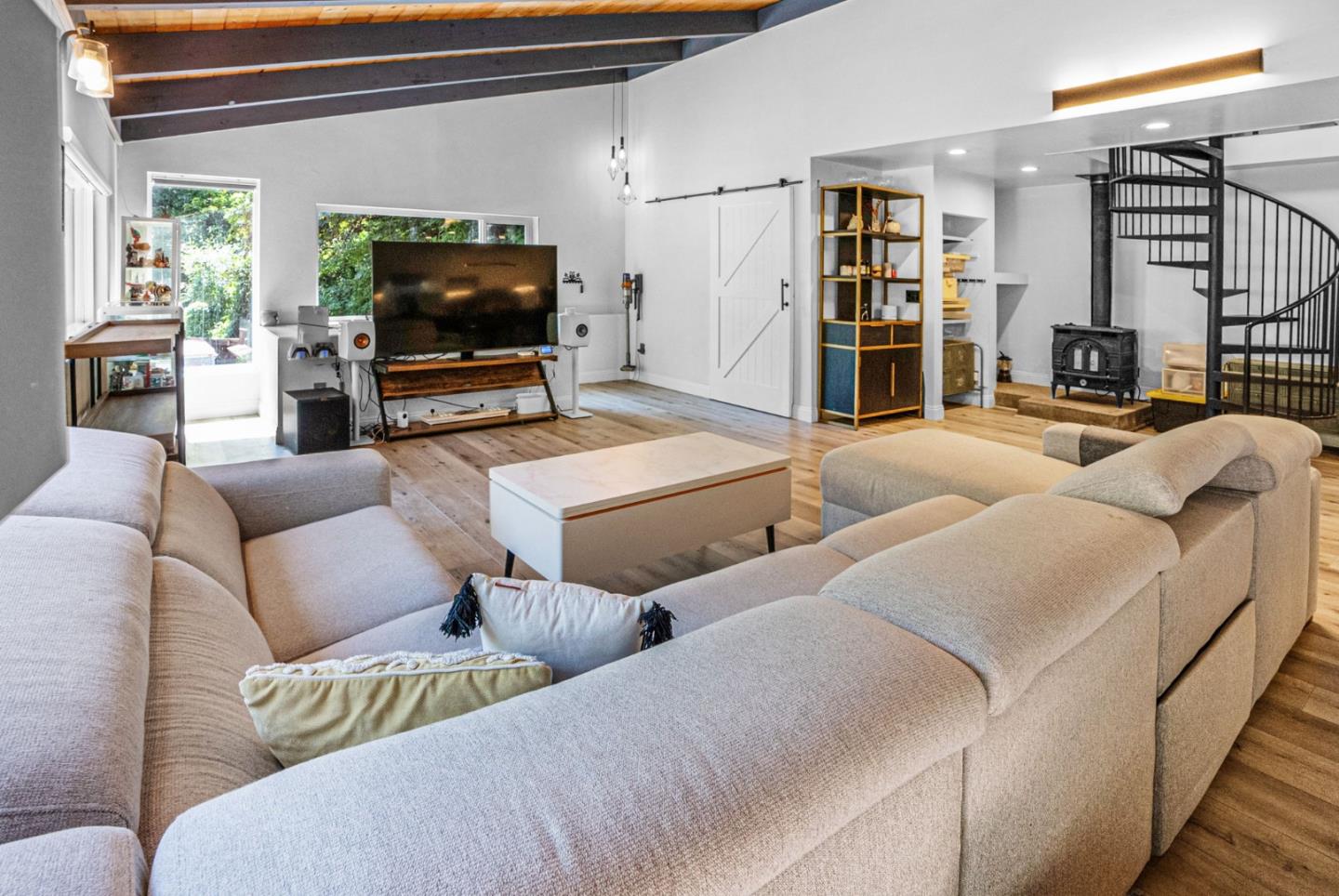 Detail Gallery Image 21 of 36 For 19150 Beardsley Rd, Los Gatos,  CA 95033 - 2 Beds | 2 Baths
